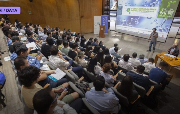 Green Ammonia Targets Fertilizer’s Carbon Problem