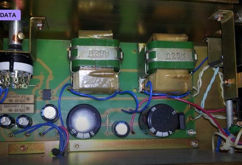 Perovskite-Silicon Tandems Set Solar Efficiency Records